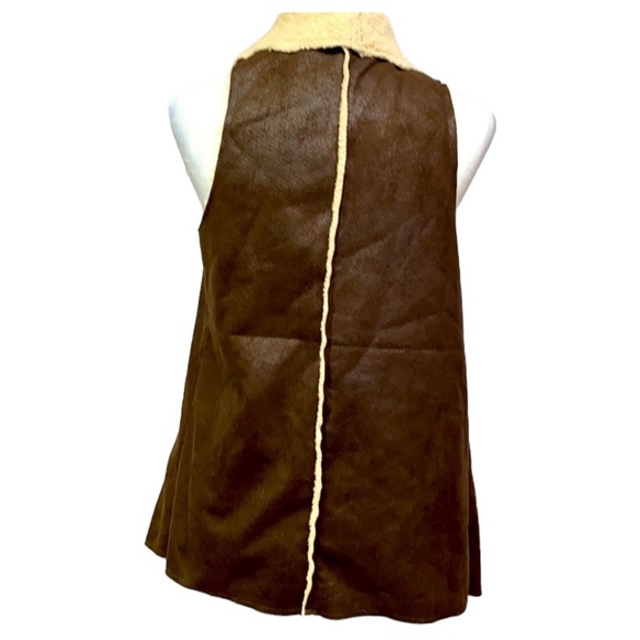 TCEC Sherpa Lining Brown Sleeveless Vest - Picture 4 of 5